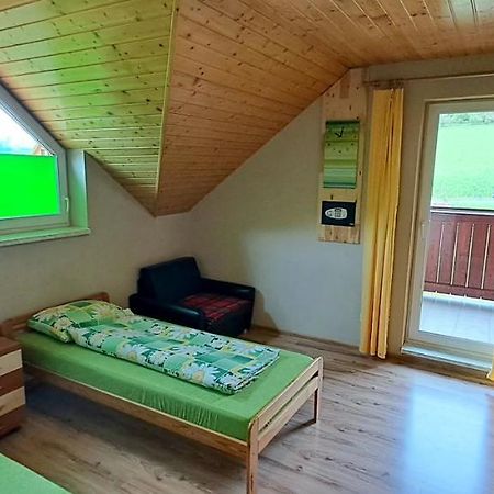 Ubytovanie U Huberta Bešeňová Buitenkant foto